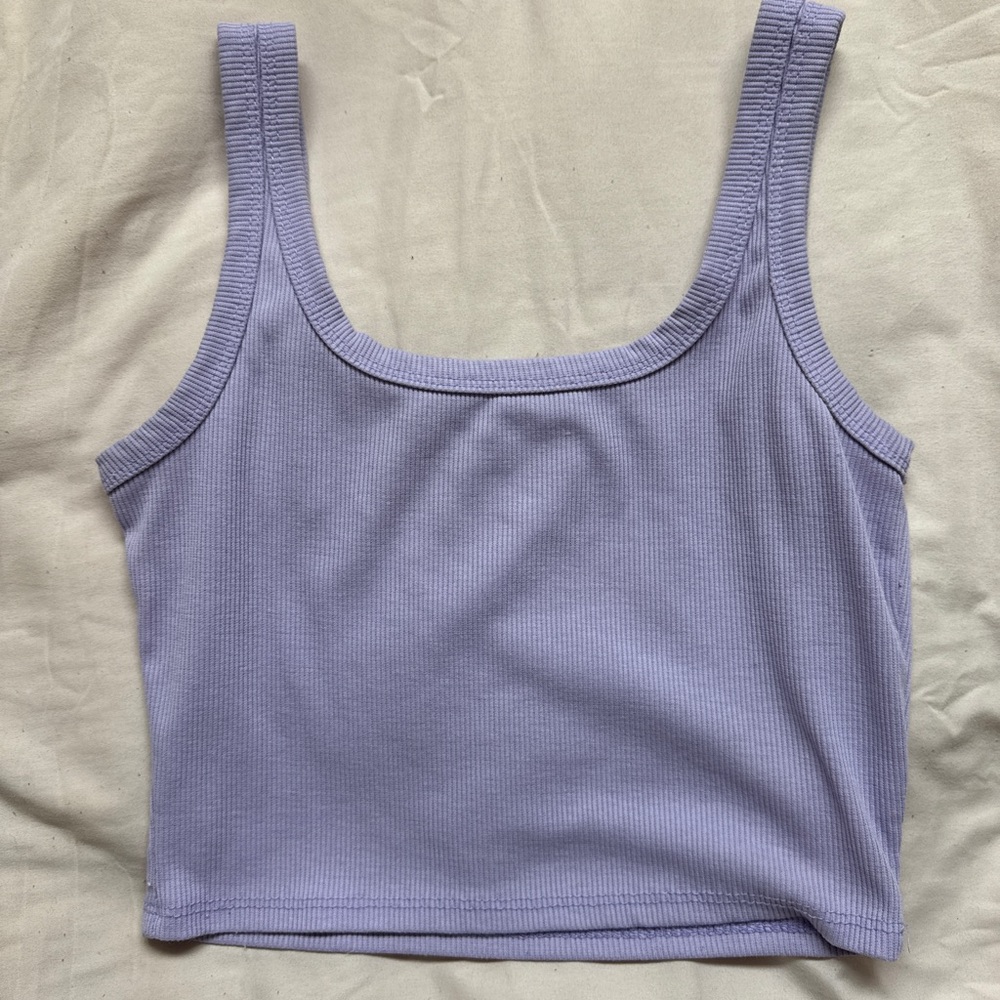 SHEIN Lavender Ribbed Crop Top